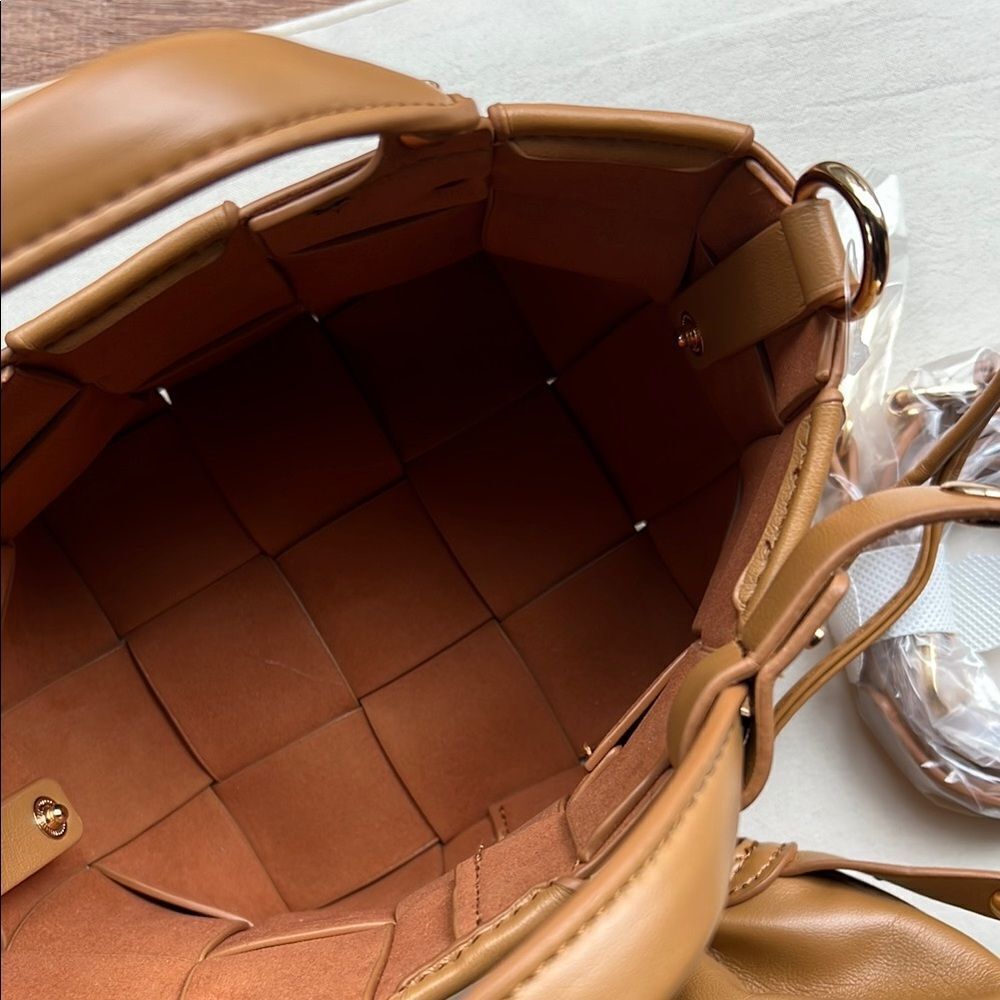 Forever 21 Brown Faux Leather Tote with Woven Design and Gold Accents - Picture 12 of 14